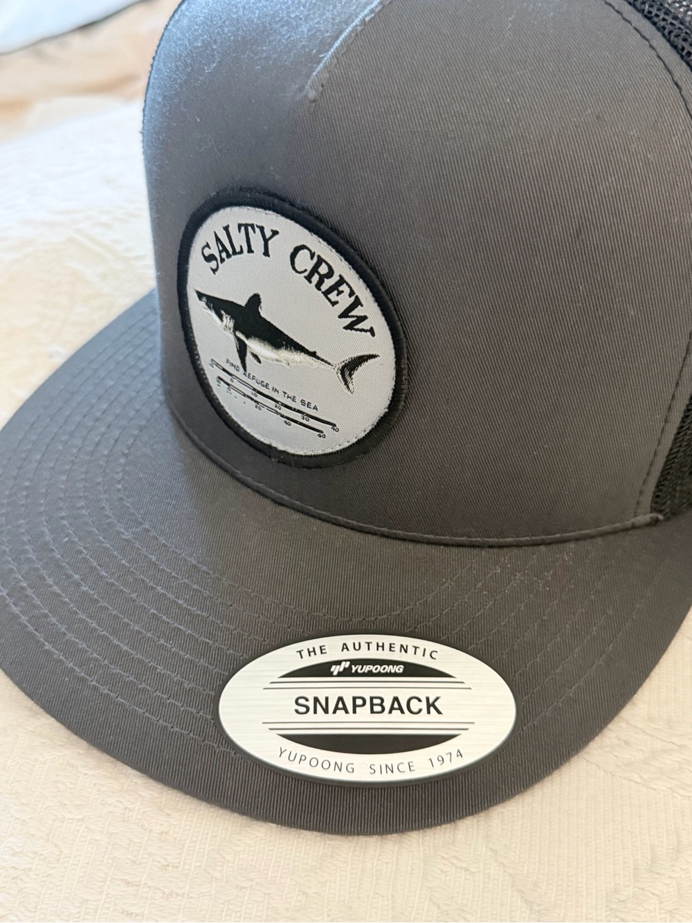 NWT* Salty Crew Bruce Trucker Snapback Hat Charcoal Black Shark